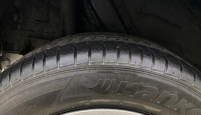 2019 Hyundai VENUE S 1.0 TURBO MT, Petrol, Manual, 24,417 km, Right Rear Tyre Tread