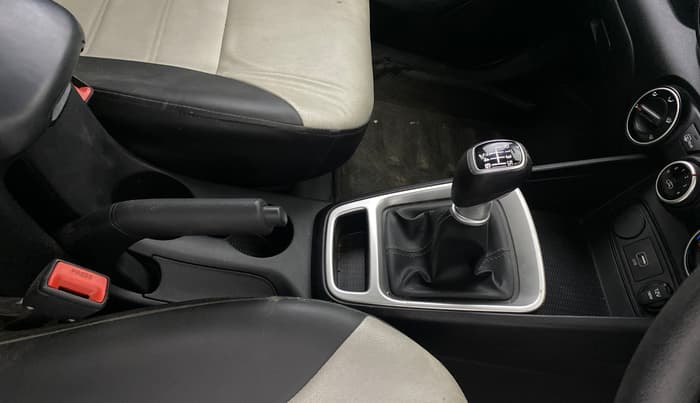 2019 Hyundai VENUE S 1.0 TURBO MT, Petrol, Manual, 24,417 km, Gear Lever