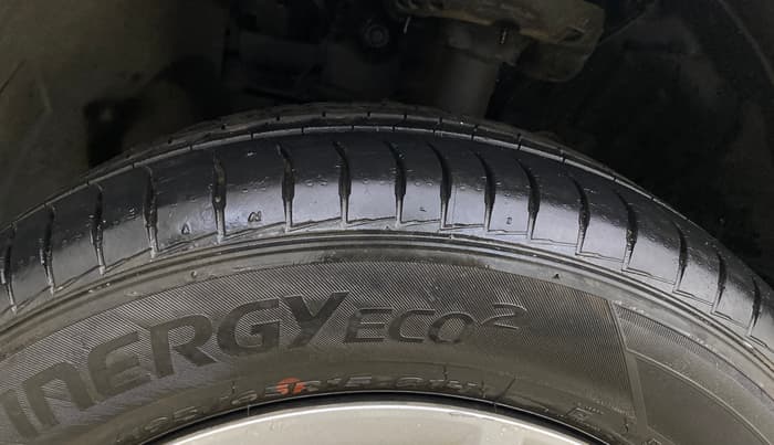 2019 Hyundai VENUE S 1.0 TURBO MT, Petrol, Manual, 24,417 km, Left Front Tyre Tread