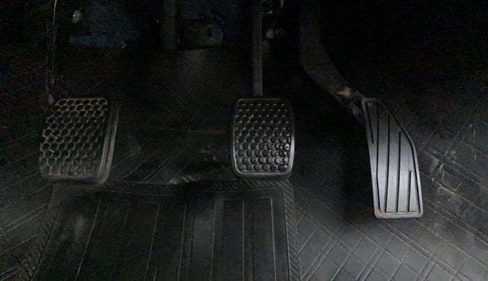 2018 Maruti Alto 800 LXI, Petrol, Manual, 10,353 km, Pedals