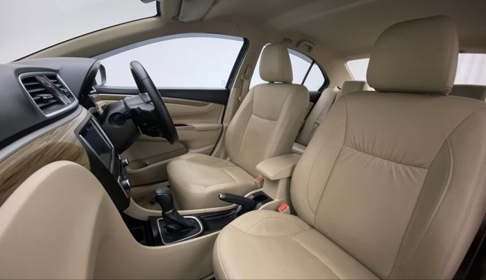 2020 Maruti Ciaz ALPHA  AT 1.5 SHVS PETROL, Petrol, Automatic, 31,214 km, Right Side Front Door Cabin