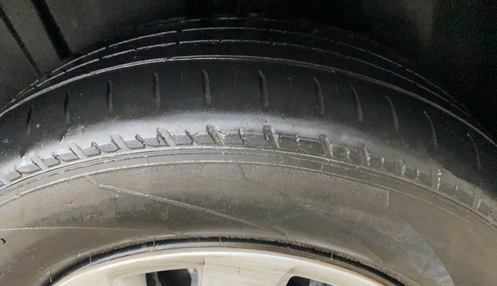 2022 Skoda SLAVIA ACTIVE 1.0L TSI MT, Petrol, Manual, 59,236 km, Left Rear Tyre Tread