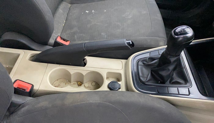 2022 Skoda SLAVIA ACTIVE 1.0L TSI MT, Petrol, Manual, 59,236 km, Gear Lever