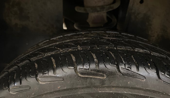 2015 Tata Nano TWIST XT, Petrol, Manual, 15,686 km, Right Rear Tyre Tread