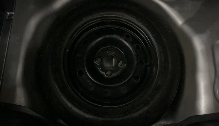 2016 Maruti Swift VXI, Petrol, Manual, 43,003 km, Spare Tyre