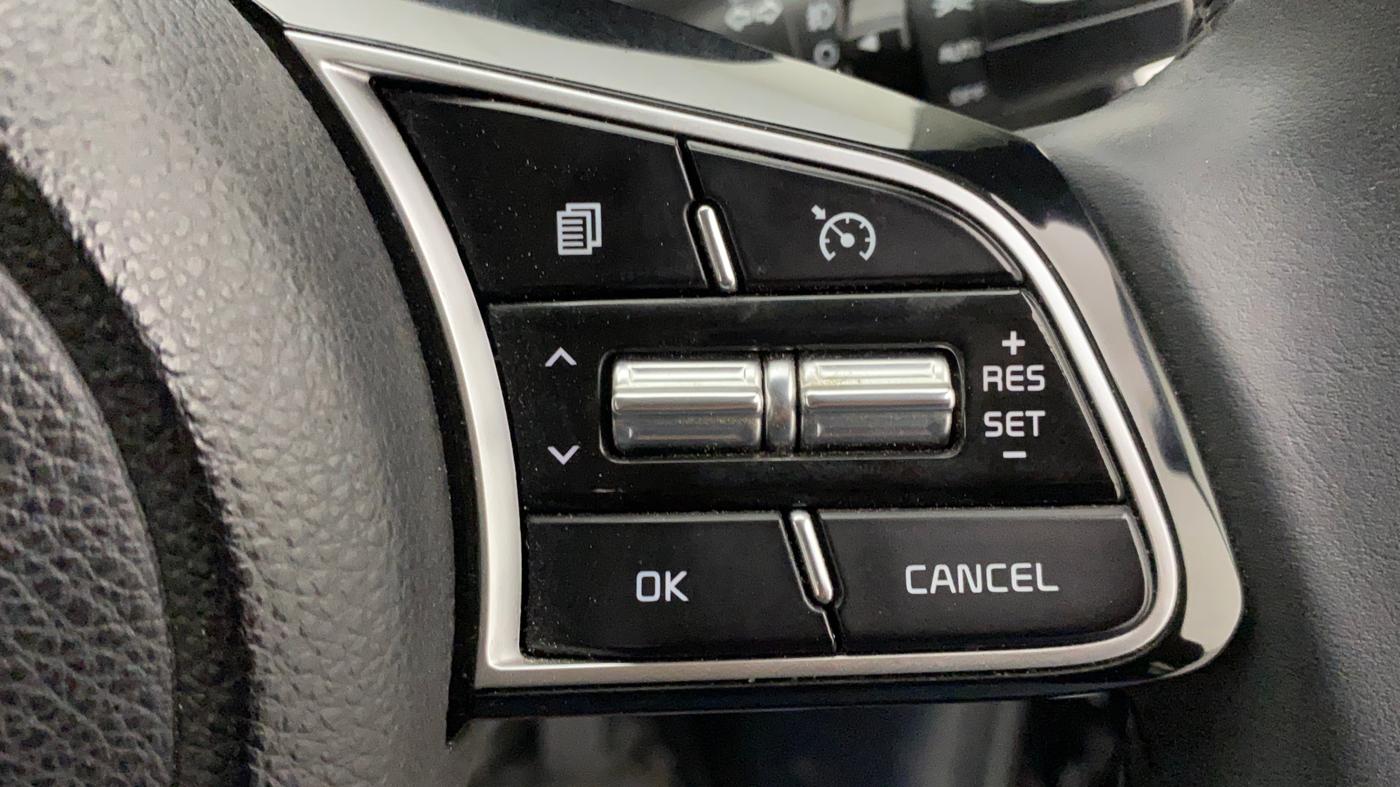 2022 KIA SONET HTX ANNIVERSARY EDITION 1.0 IMT, Petrol, Manual, 7,498 km, Adaptive Cruise Control