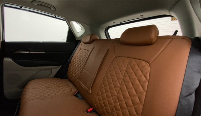 2022 KIA SONET HTX ANNIVERSARY EDITION 1.0 IMT, Petrol, Manual, 7,498 km, Right Side Rear Door Cabin
