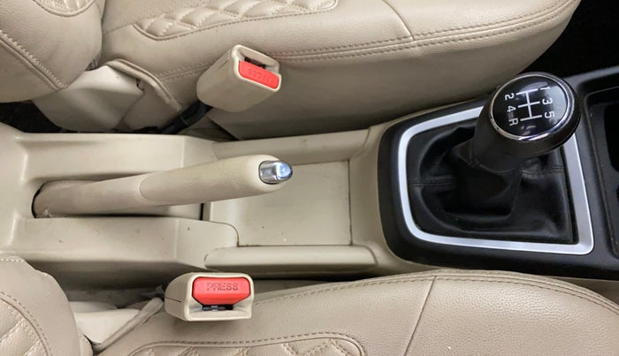 2020 Maruti Dzire VXI, Petrol, Manual, 59,719 km, Gear Lever