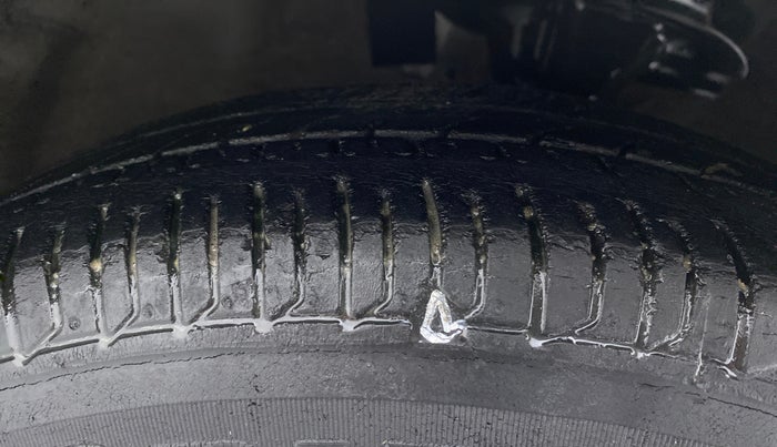 2012 Hyundai i10 SPORTZ 1.2, Petrol, Manual, 48,248 km, Right Front Tyre Tread