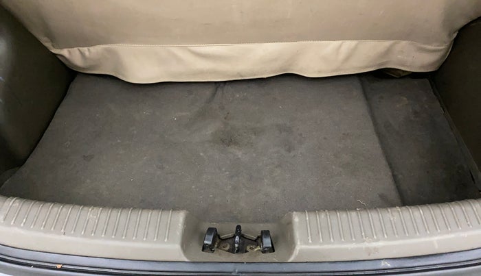 2016 Hyundai i10 MAGNA 1.1, Petrol, Manual, 71,827 km, Boot Inside