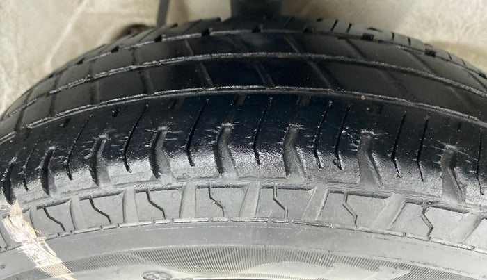 2018 Maruti Alto 800 LXI, Petrol, Manual, 36,509 km, Right Front Tyre Tread