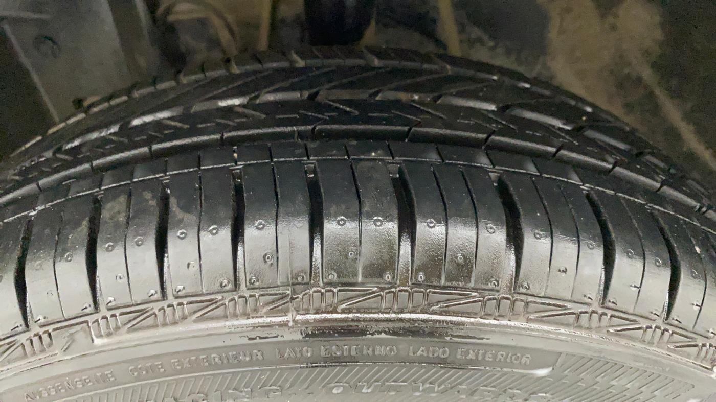 2019 Datsun Go Plus T, Petrol, Manual, 86,237 km, Left Front Tyre Tread