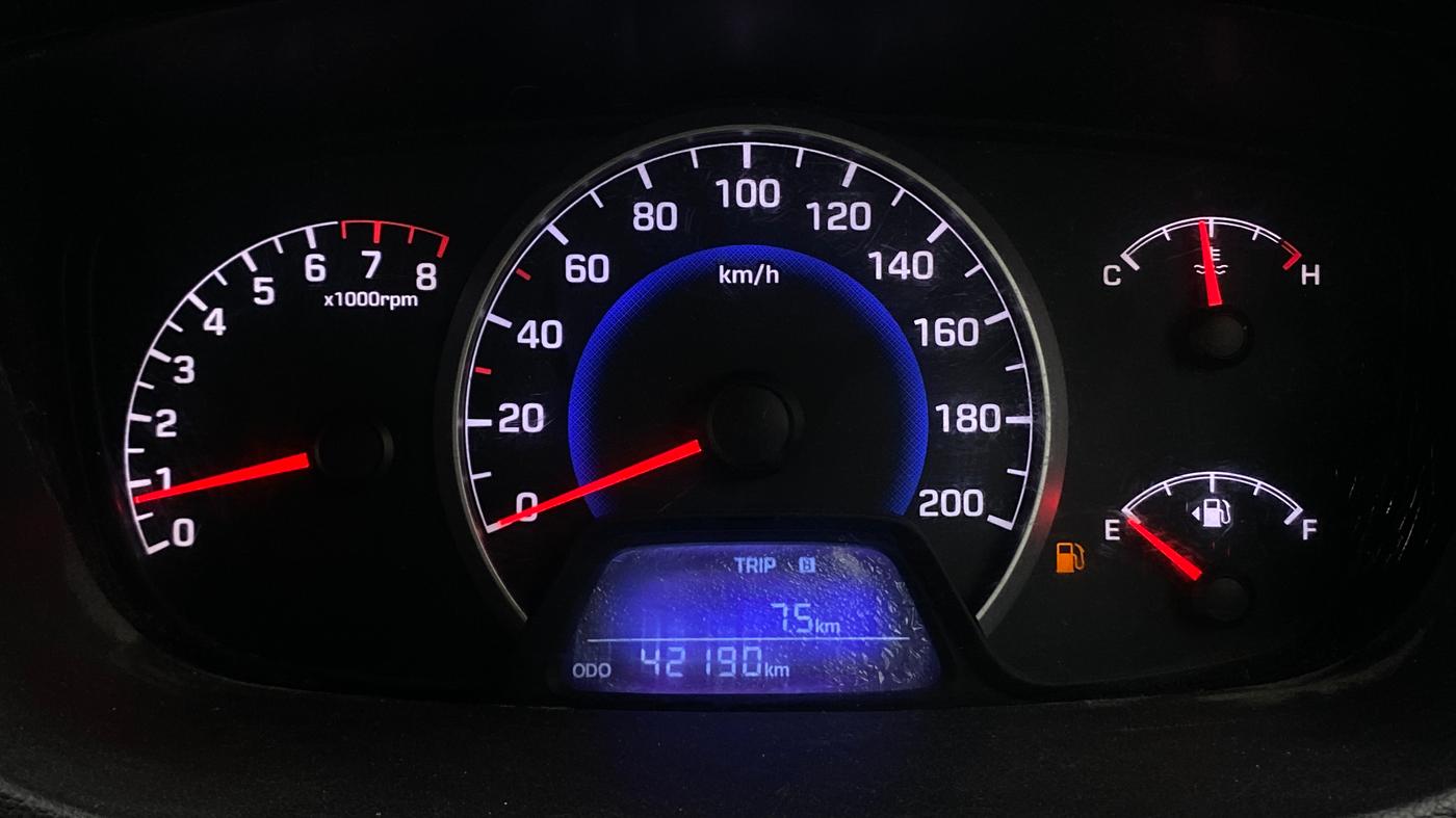 2015 Hyundai Grand i10 SPORTZ 1.2 KAPPA VTVT, Petrol, Manual, 42,185 km, Odometer Image