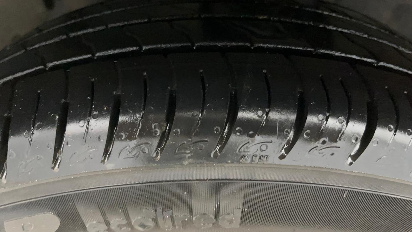 2018 Ford Ecosport TITANIUM 1.5L PETROL, Petrol, Manual, 88,228 km, Left Front Tyre Tread