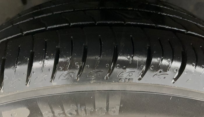 2018 Ford Ecosport TITANIUM 1.5L PETROL, Petrol, Manual, 88,275 km, Left Front Tyre Tread