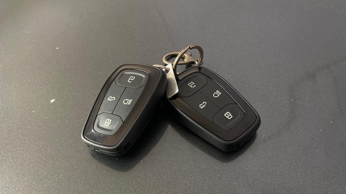 2026 Tata PUNCH Accomplished AMT, Petrol, Automatic, 2,926 km, Key Close Up