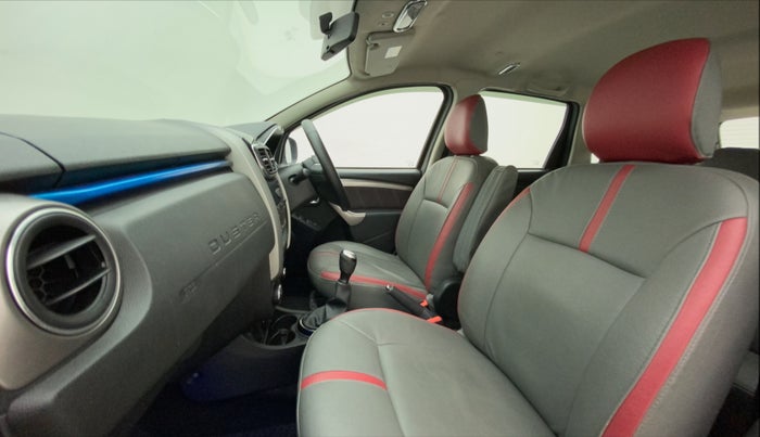 2020 Renault Duster RXZ 1.5 PETROL MT, Petrol, Manual, 20,962 km, Right Side Front Door Cabin