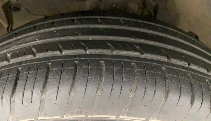 2020 Renault Duster RXZ 1.5 PETROL MT, Petrol, Manual, 20,962 km, Left Front Tyre Tread