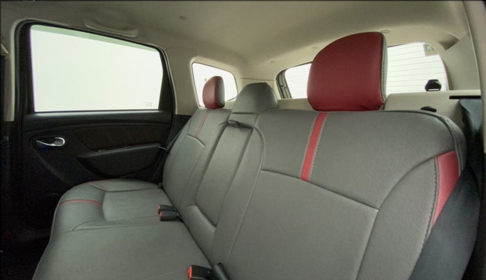 2020 Renault Duster RXZ 1.5 PETROL MT, Petrol, Manual, 20,962 km, Right Side Rear Door Cabin