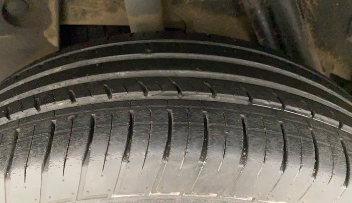 2020 Renault Duster RXZ 1.5 PETROL MT, Petrol, Manual, 20,962 km, Right Rear Tyre Tread