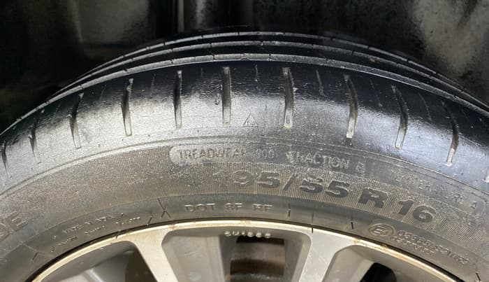 2019 Maruti Ciaz ALPHA 1.5 SHVS PETROL, Petrol, Manual, 72,573 km, Right Rear Tyre Tread