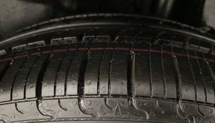 2021 Maruti Swift ZXI PLUS, Petrol, Manual, 48,000 km, Left Rear Tyre Tread