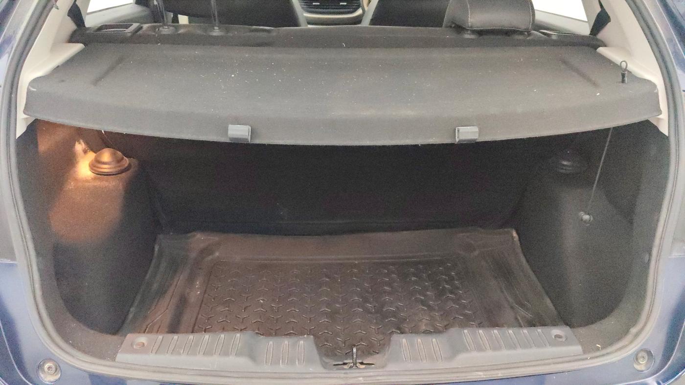 2025 Tata ALTROZ Accomplished Plus S Petrol 6DCT, Petrol, Automatic, 19,943 km, Boot Inside