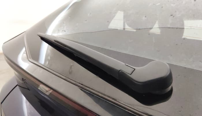 2025 Tata ALTROZ Accomplished Plus S Petrol 6DCT, Petrol, Automatic, 19,943 km, Rear Wiper
