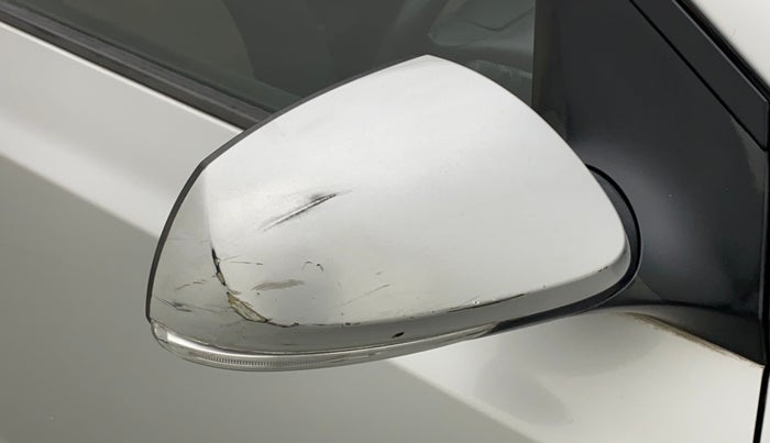 2014 Hyundai Grand i10 SPORTZ AT 1.2 KAPPA VTVT, Petrol, Automatic, 30,592 km, Right rear-view mirror - Minor scratches