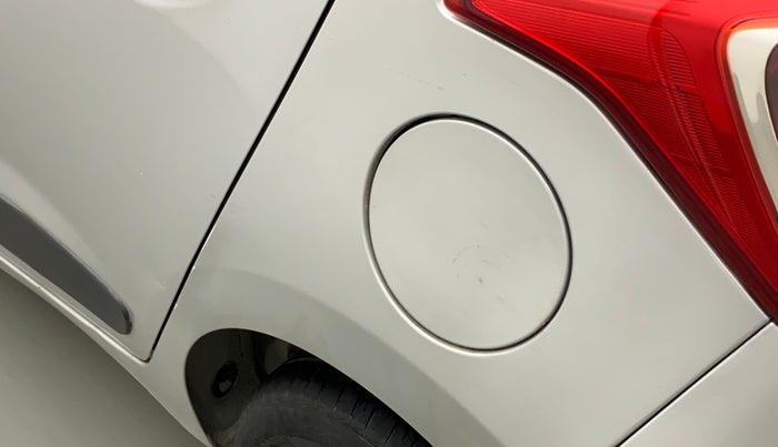 2014 Hyundai Grand i10 SPORTZ AT 1.2 KAPPA VTVT, Petrol, Automatic, 30,592 km, Left quarter panel - Slightly dented
