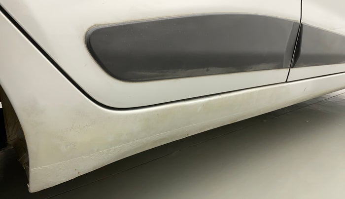 2014 Hyundai Grand i10 SPORTZ AT 1.2 KAPPA VTVT, Petrol, Automatic, 30,592 km, Right running board - Paint has minor damage