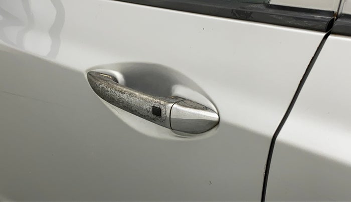 2014 Hyundai Grand i10 SPORTZ AT 1.2 KAPPA VTVT, Petrol, Automatic, 30,592 km, Front passenger door - Chrome on handle has slight discoularation