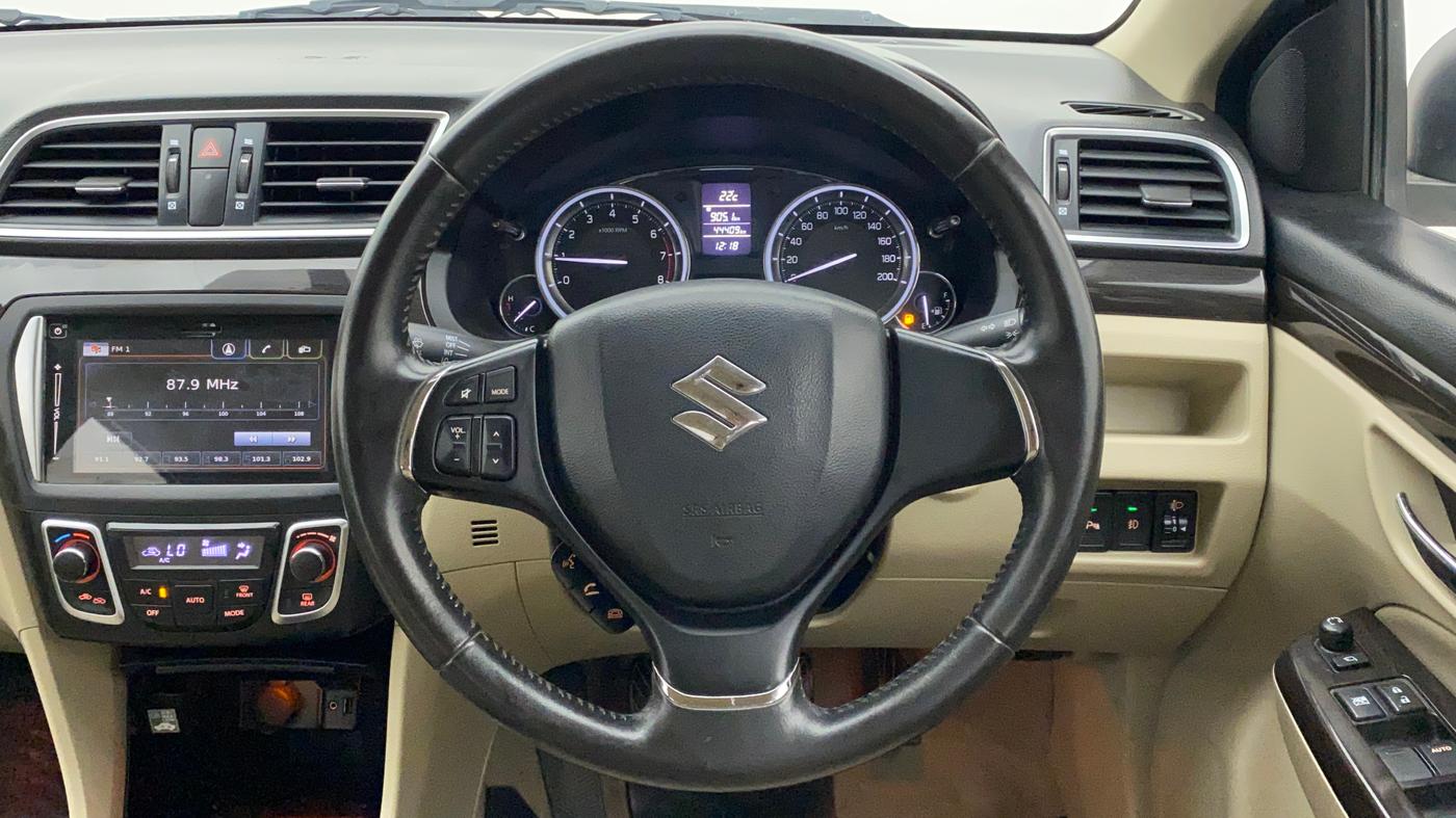 2016 Maruti Ciaz ZXI+, Petrol, Manual, 44,409 km, Steering Wheel Close Up