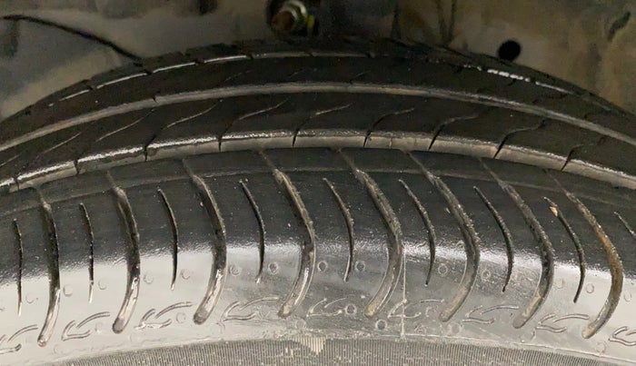 2023 Honda Amaze 1.2L I-VTEC VX CVT, Petrol, Automatic, 5,411 km, Left Front Tyre Tread