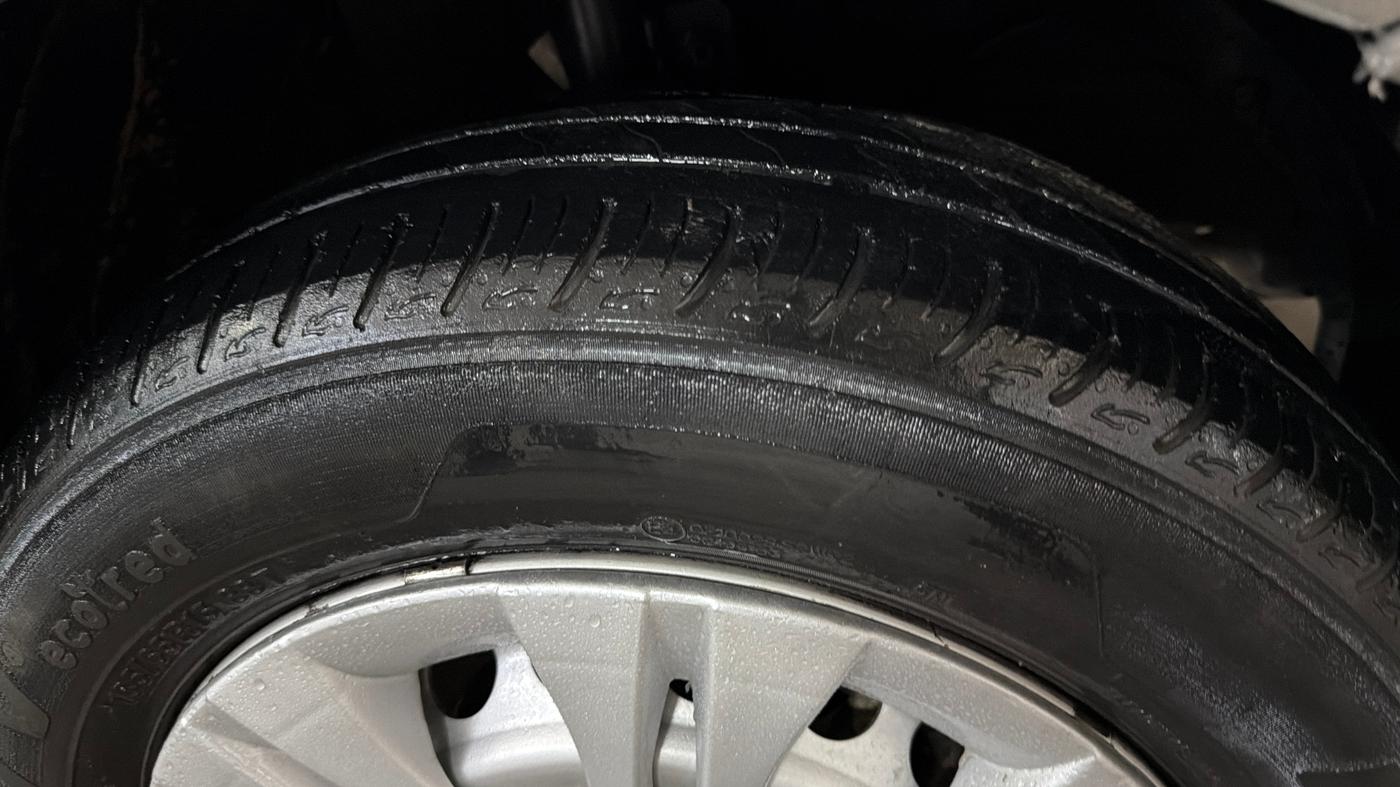 2021 Maruti Baleno SIGMA PETROL 1.2, Petrol, Manual, 61,522 km, Right Front Tyre Tread