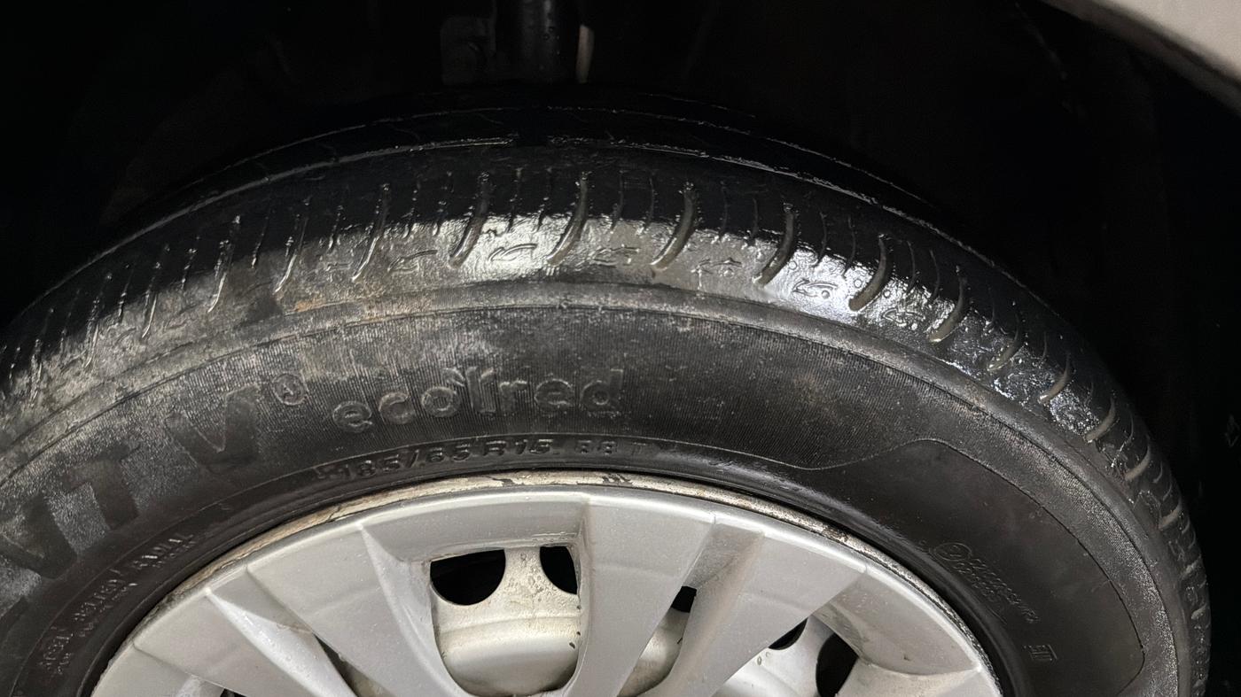 2021 Maruti Baleno SIGMA PETROL 1.2, Petrol, Manual, 61,522 km, Left Front Tyre Tread