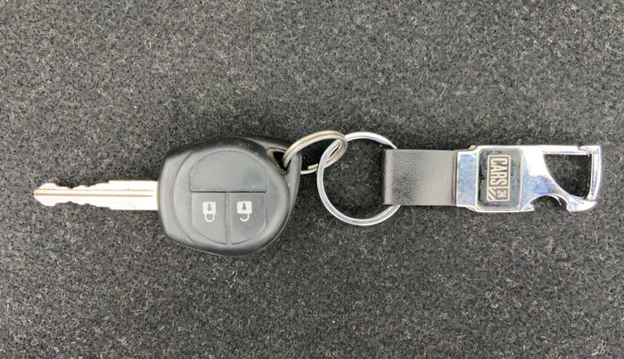 2017 Maruti Baleno DELTA 1.2 K12, Petrol, Manual, 24,917 km, Key Close Up