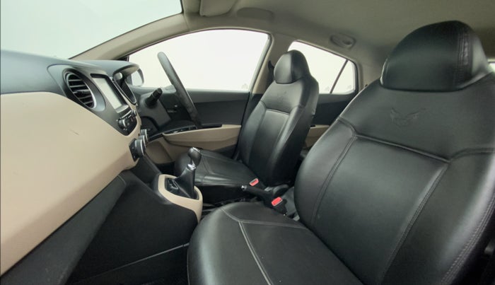 2017 Hyundai Grand i10 SPORTZ (O) 1.2 KAPPA VTVT, Petrol, Manual, 45,231 km, Right Side Front Door Cabin