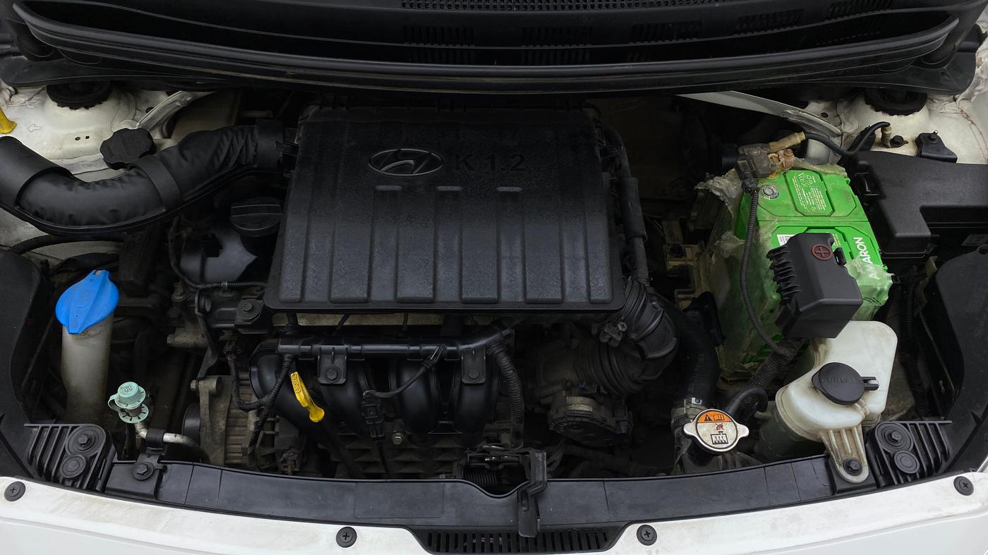 2017 Hyundai Grand i10 SPORTZ (O) 1.2 KAPPA VTVT, Petrol, Manual, 45,231 km, Open Bonet