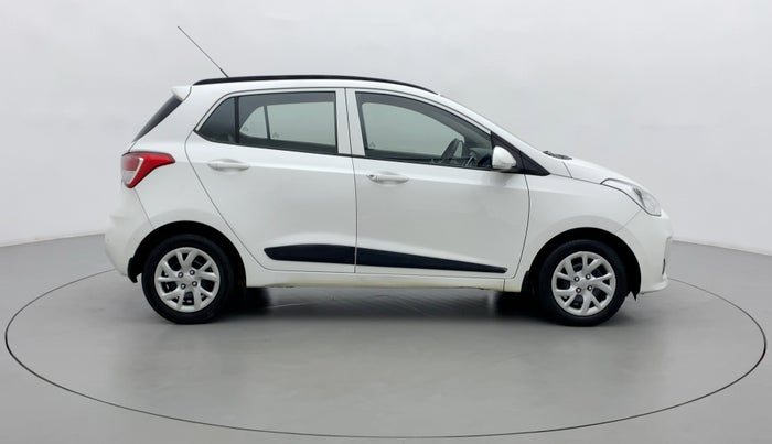 2017 Hyundai Grand i10 SPORTZ (O) 1.2 KAPPA VTVT, Petrol, Manual, 45,231 km, Right Side View