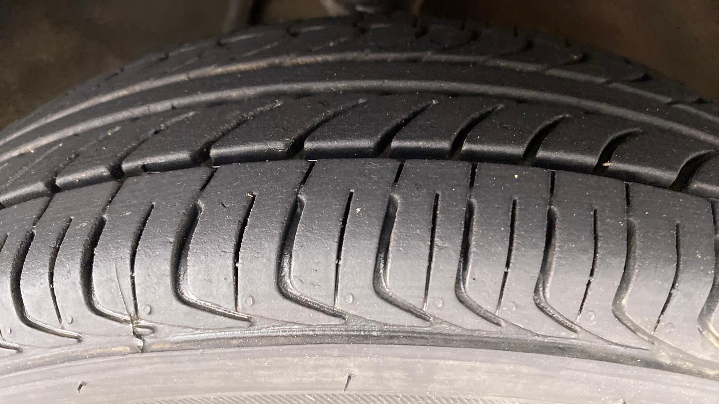 2017 Maruti Alto 800 VXI (O), Petrol, Manual, 11,950 km, Right Front Tyre Tread