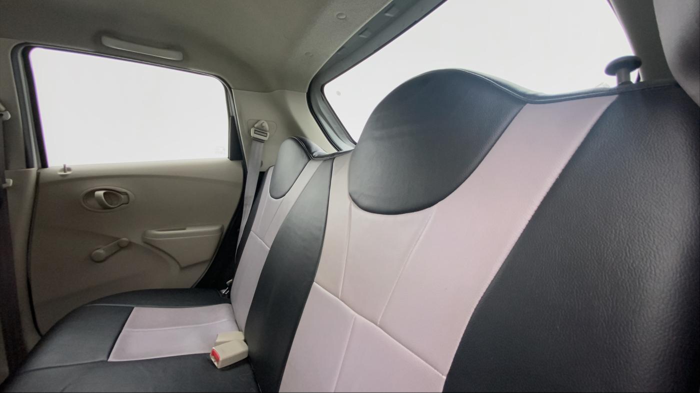 2015 Datsun Go T, Petrol, Manual, 31,844 km, Right Side Rear Door Cabin