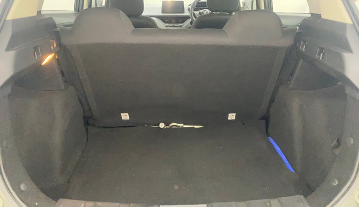 2022 Tata NEXON XM SUNROOF PETROL, Petrol, Manual, 72,463 km, Boot Inside