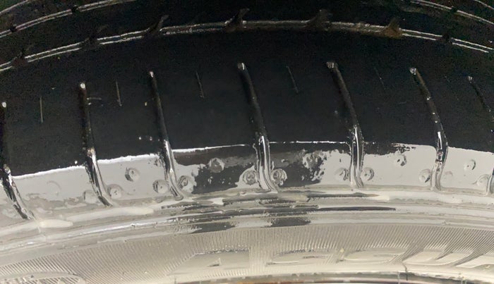 2022 Tata NEXON XM SUNROOF PETROL, Petrol, Manual, 72,463 km, Left Rear Tyre Tread