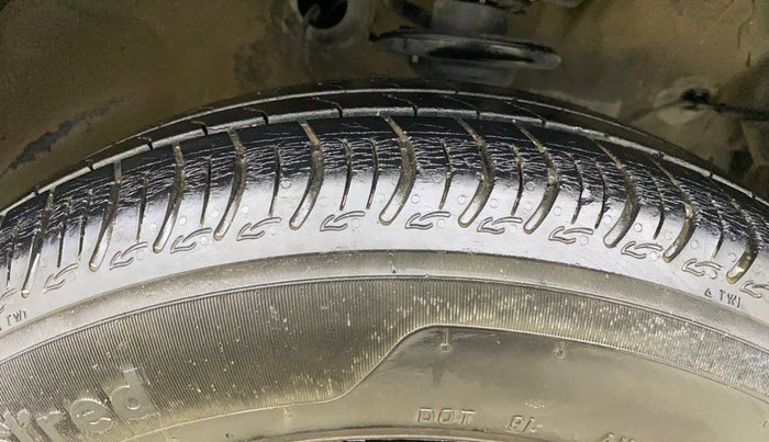 2020 Maruti S PRESSO VXI+, Petrol, Manual, 33,225 km, Right Front Tyre Tread