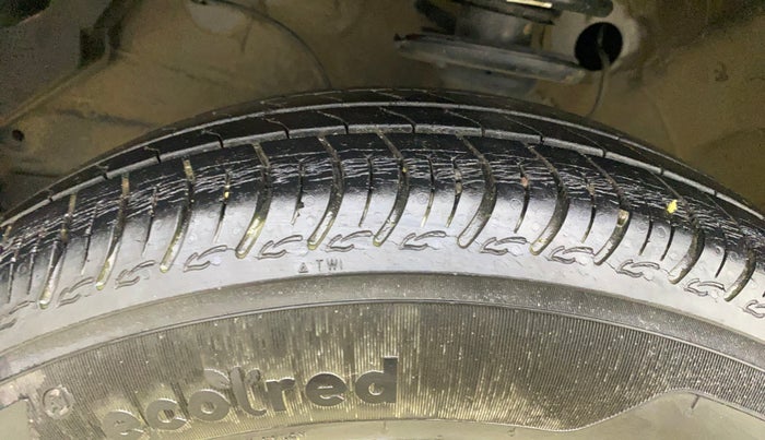 2020 Maruti S PRESSO VXI+, Petrol, Manual, 33,225 km, Left Front Tyre Tread