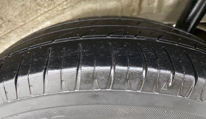 2016 Maruti Wagon R 1.0 VXI, Petrol, Manual, 42,768 km, Left Rear Tyre Tread