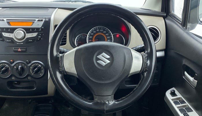 2016 Maruti Wagon R 1.0 VXI, Petrol, Manual, 42,768 km, Steering Wheel Close Up