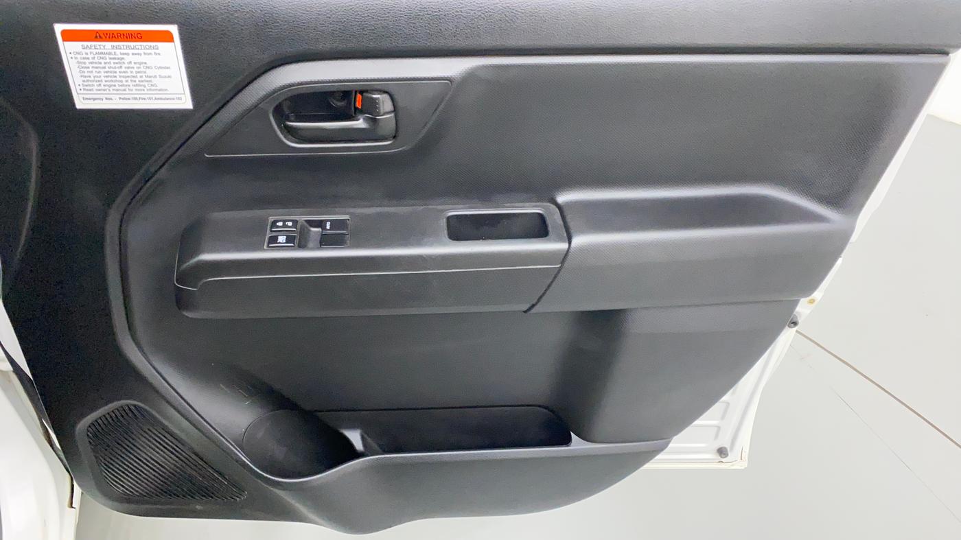 2021 Maruti New Wagon-R LXI CNG 1.0 L, CNG, Manual, 29,344 km, Driver Side Door Panels Control