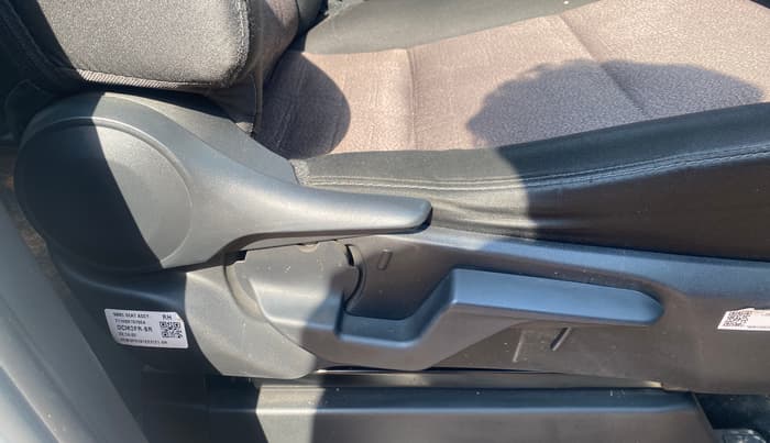 2023 Toyota INNOVA HYCROSS VX HYBRID 7 STR, Hybrid, Automatic, 59,352 km, Driver Side Adjustment Panel